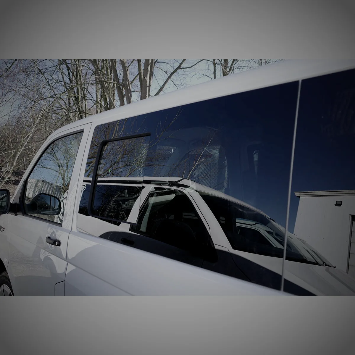 VEMOCA Schiebefenster getönt am VW Transporter